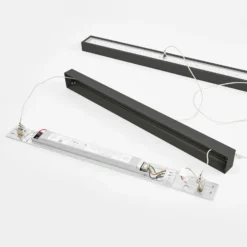 Arcchio lámpara colgante LED de oficina Jolinda, negra, 118cm, arriba/abajo