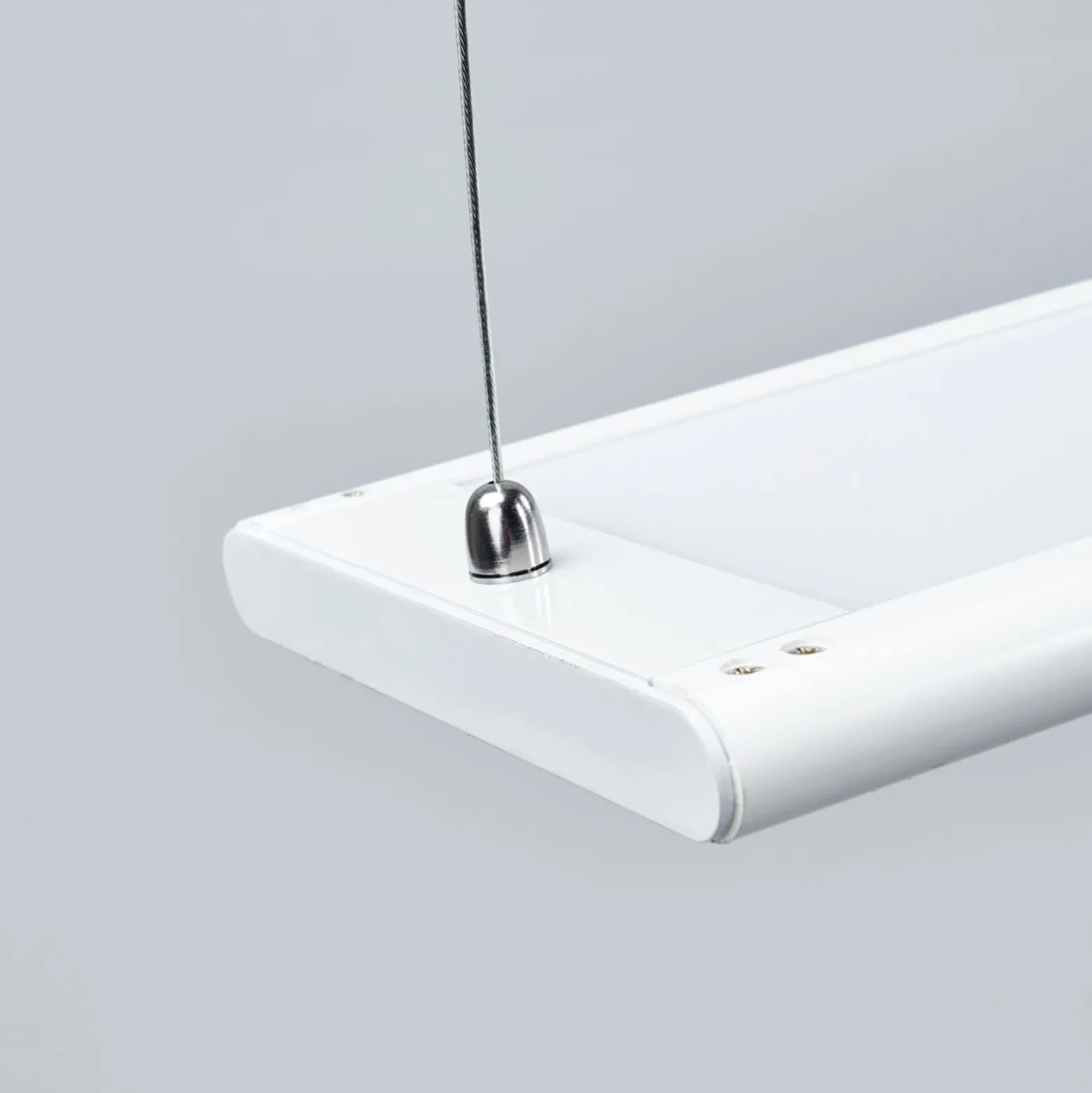 Arcchio lámpara colgante LED de oficina Samu, arriba/abajo, atenuable, aluminio