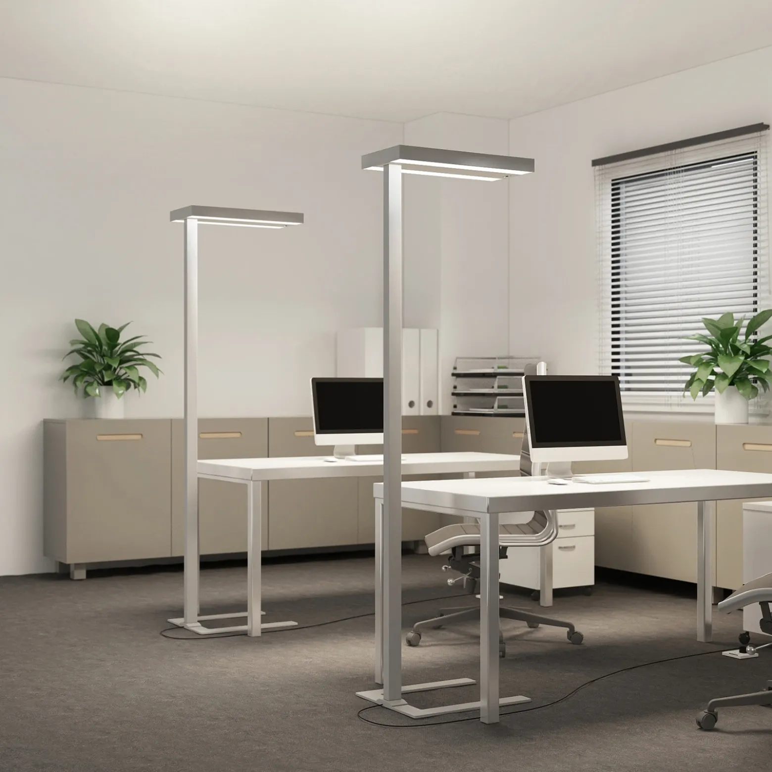 Arcchio lámpara de pie LED Logan Ultra, 4.000K, sensor, atenuable
