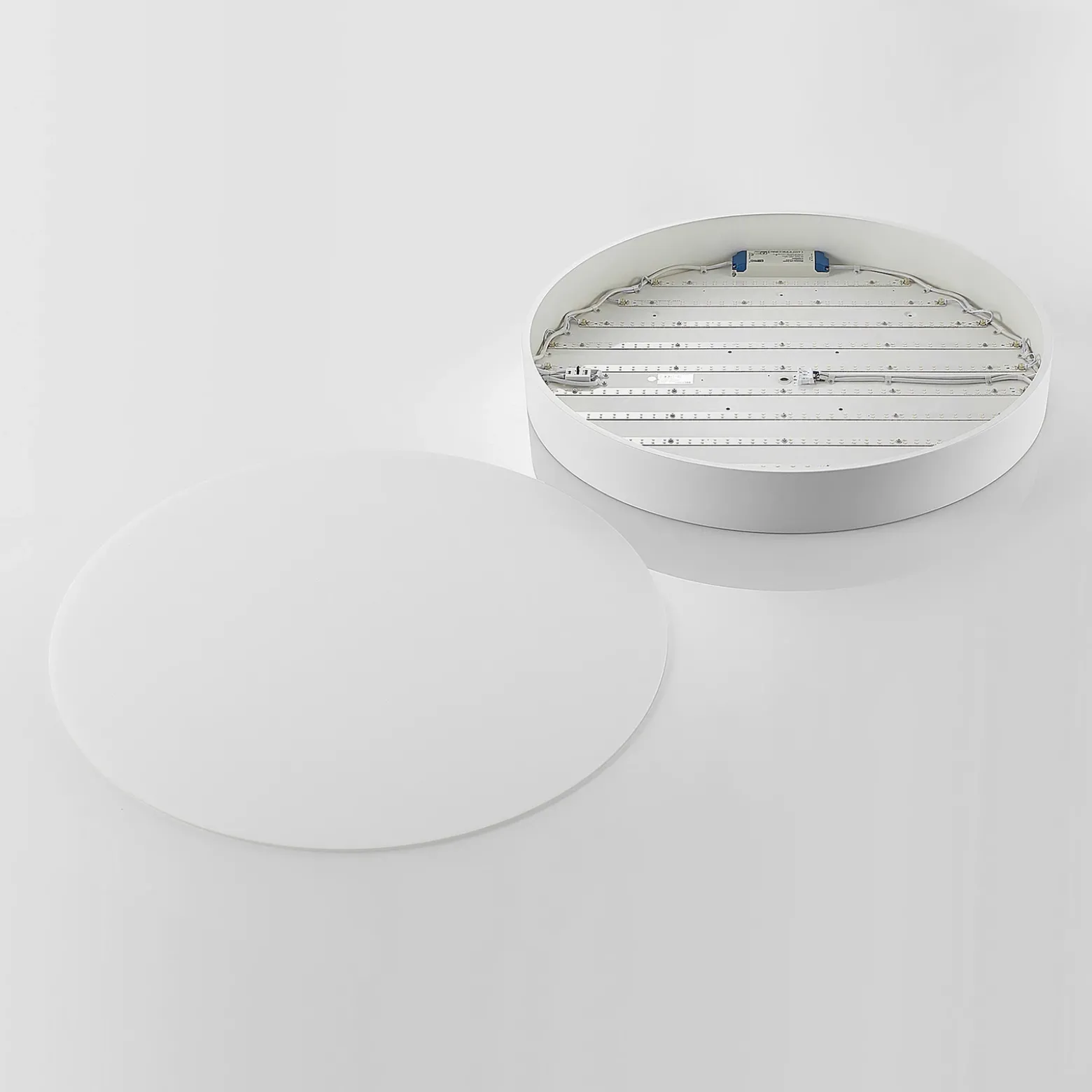 Arcchio Lámpara LED de techo Noabelle, Ø 80 cm, blanco, metal