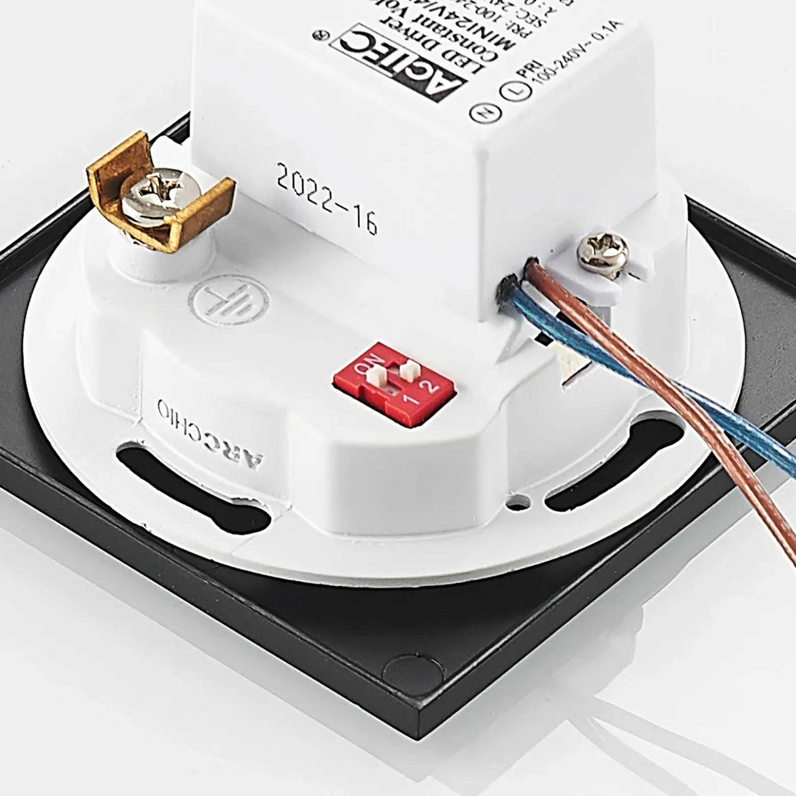 Arcchio Neru empotrada LED sensor angular, negro
