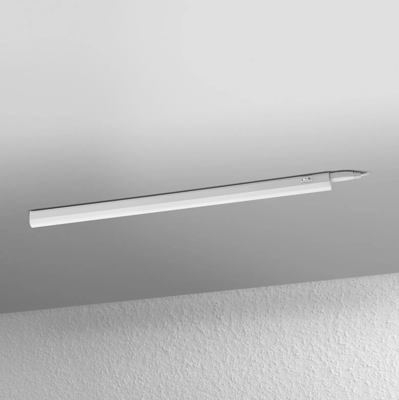 Barra de luz LED OSRAM SWITCH BATTEN, 57 cm, 4000 K, blanco