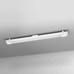 Barra de luz LED POWER BATTEN de OSRAM, 3000 K, 60 cm, 1 luz.