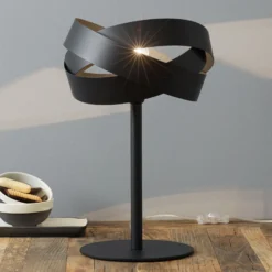 Decorativa lámpara de mesa Tornado
