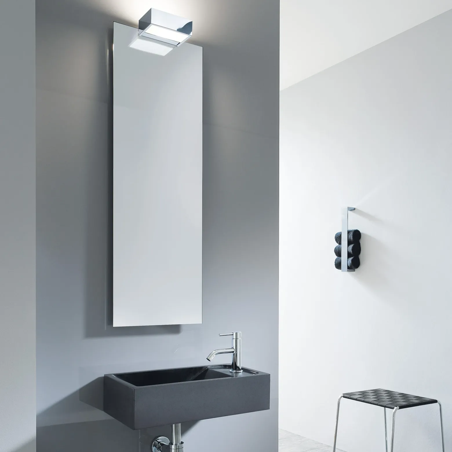 Decor Walther Box 1-15 N Lámpara de espejo LED 2.700 K