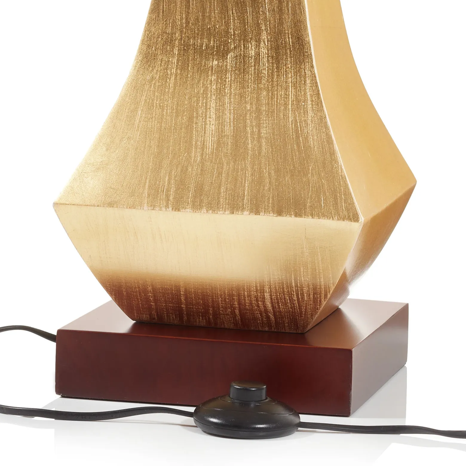 Deco - Una lámpara de pie con diseño elegante