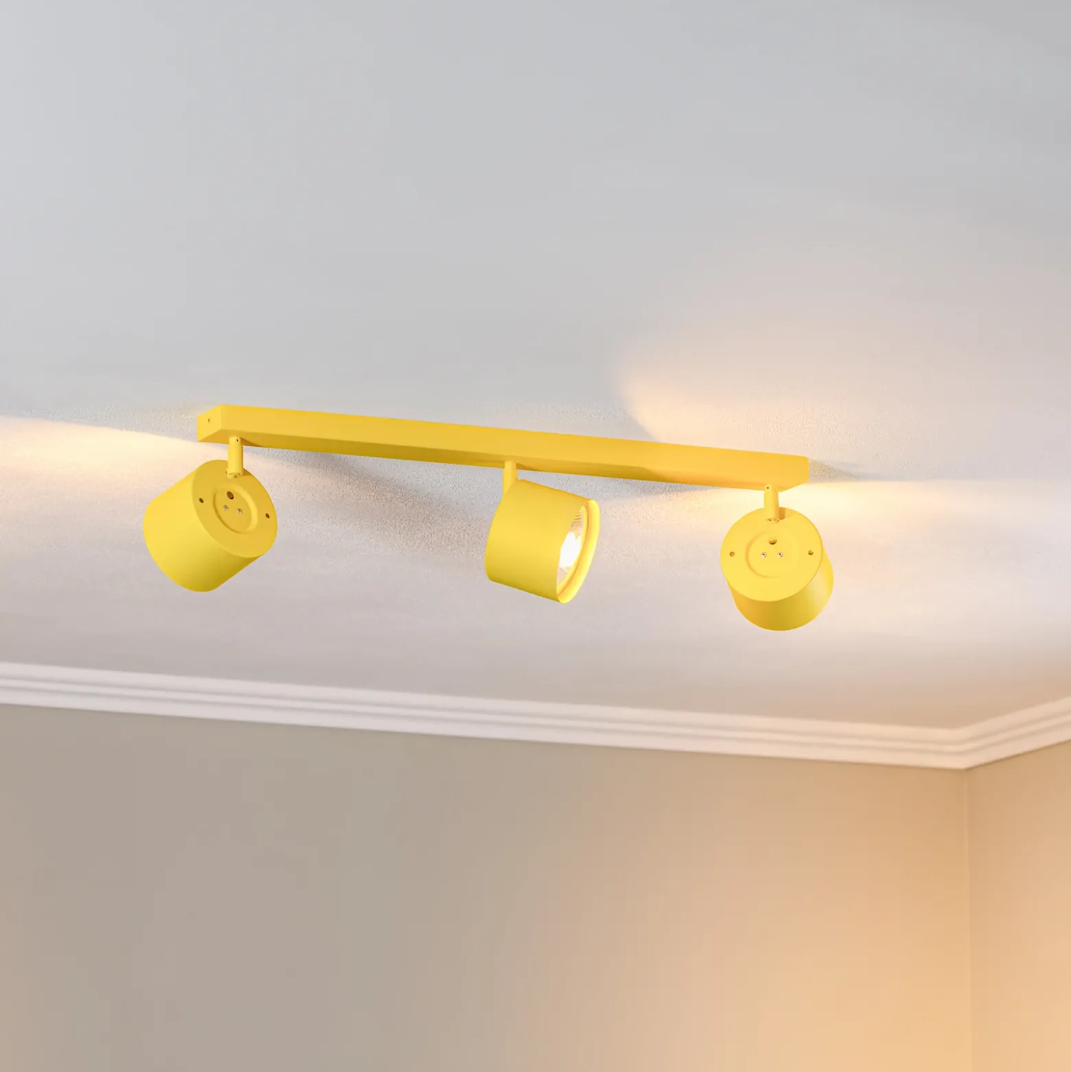 Downlight Chloe orientable 3 luces, amarillo