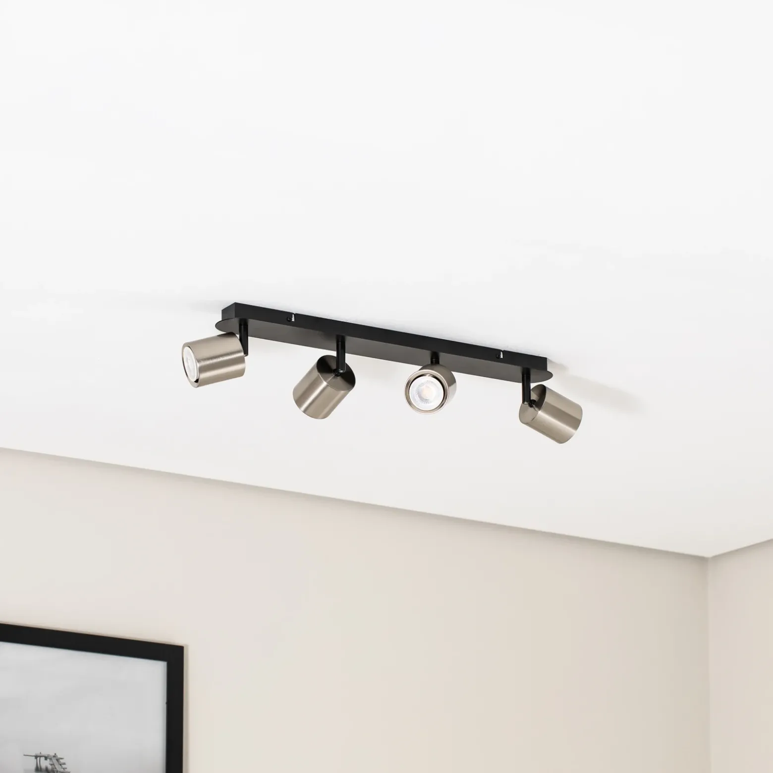 Downlight Demia, negro/níquel, 66 cm de largo, GU10