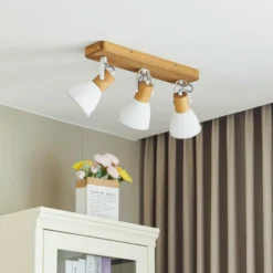 Downlight Merela de Lindby, blanco, 45 cm, 3 luces, madera, E14