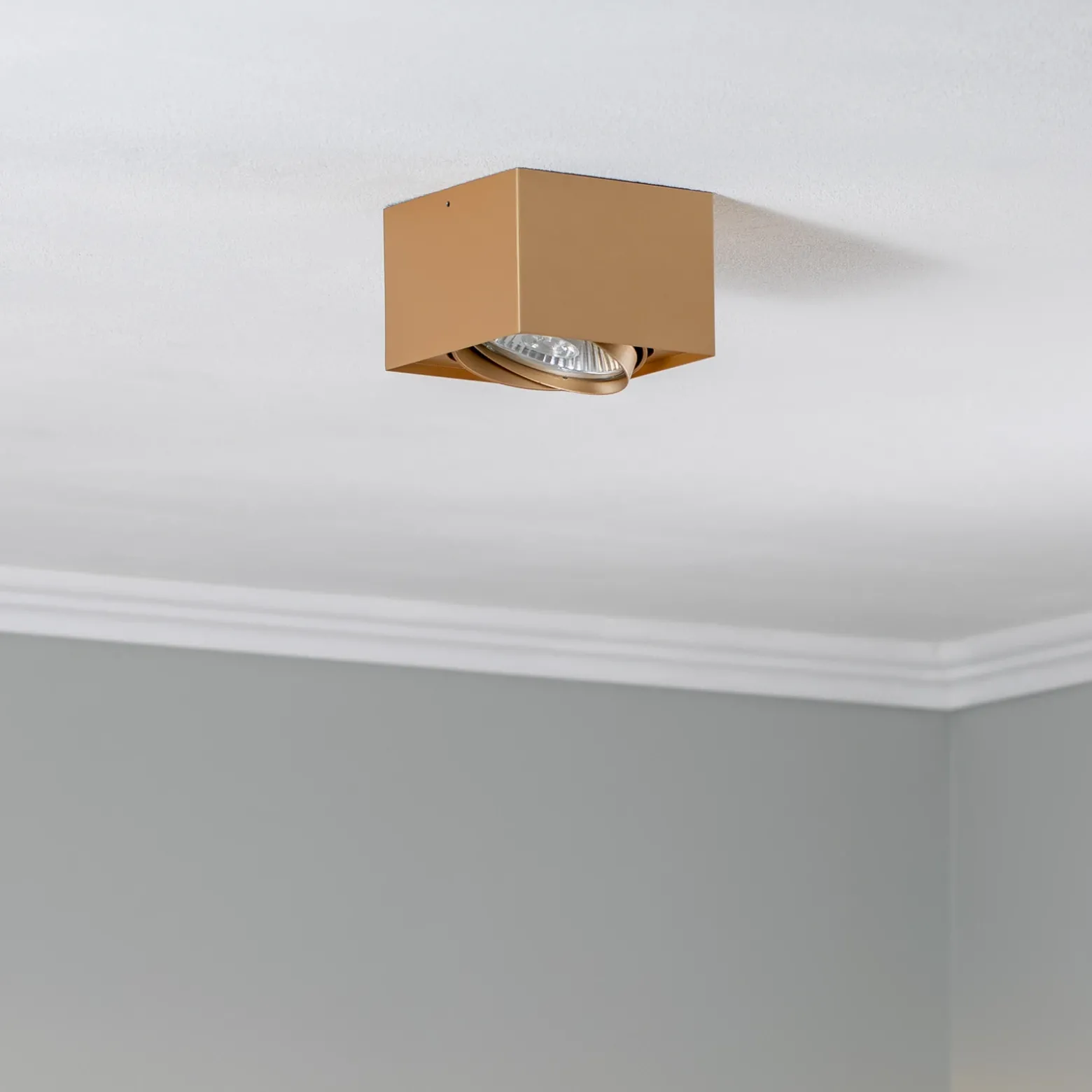 Downlight Riesta, dorado, 1 luz