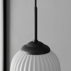 Dyberg LARSEN Lámpara colgante de cristal Riflet, Ø 14 cm