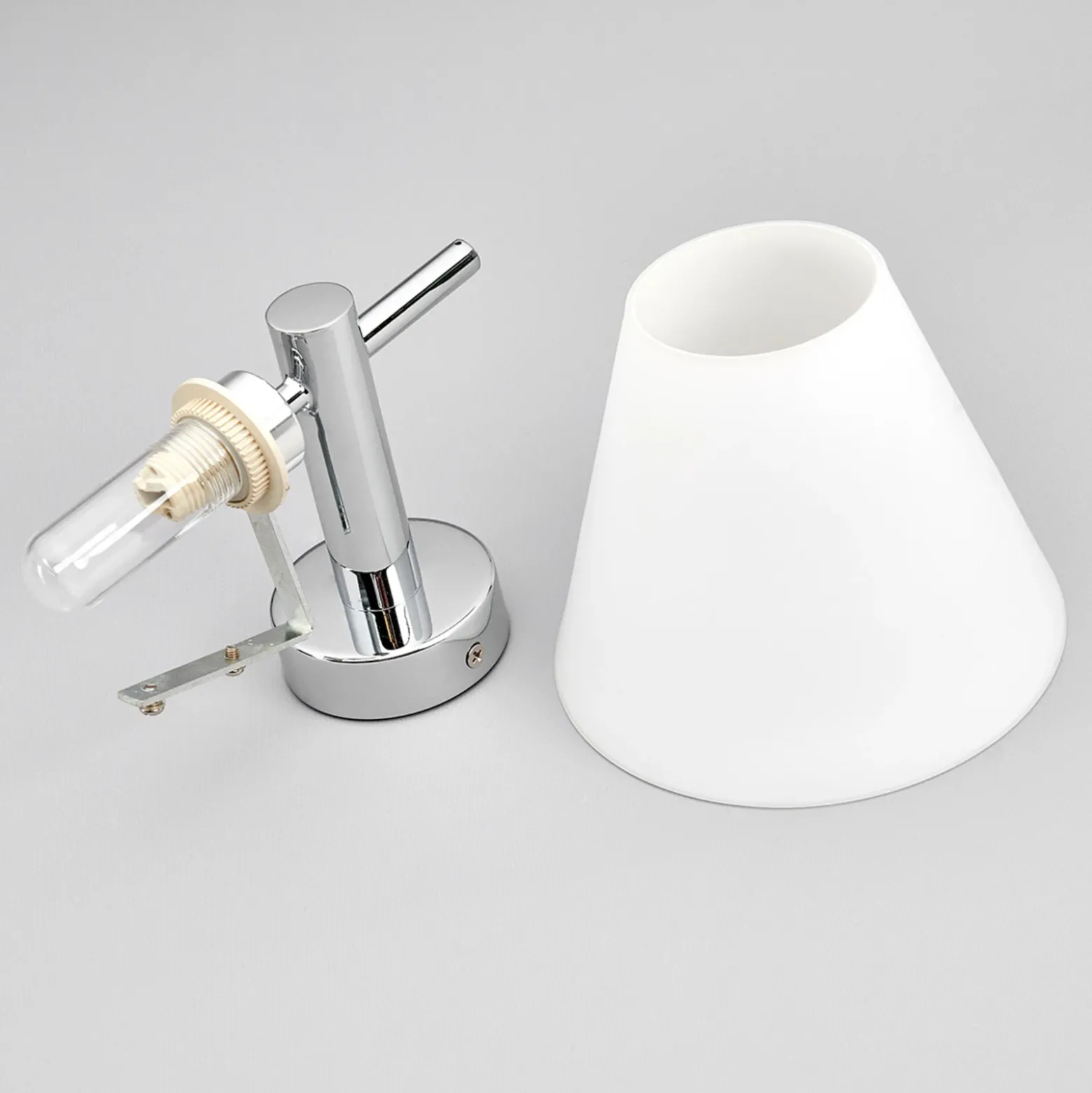 Elegante aplique Violetta para baño