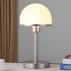 Elegante lámpara de mesa Jolie pantalla de vidrio