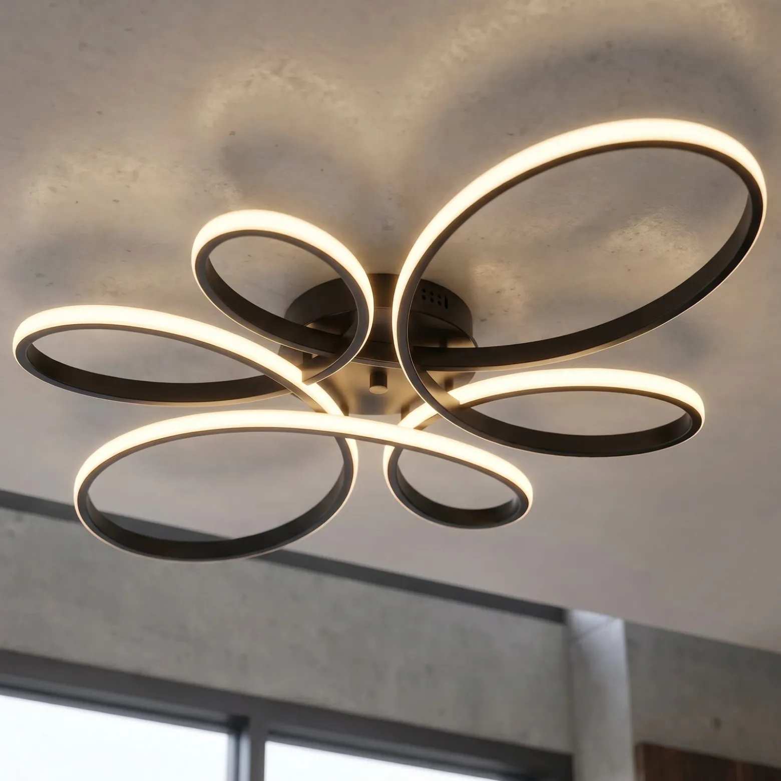 Fly Plafón LED, negro mate, 3.000 K, 83 cm x 45 cm