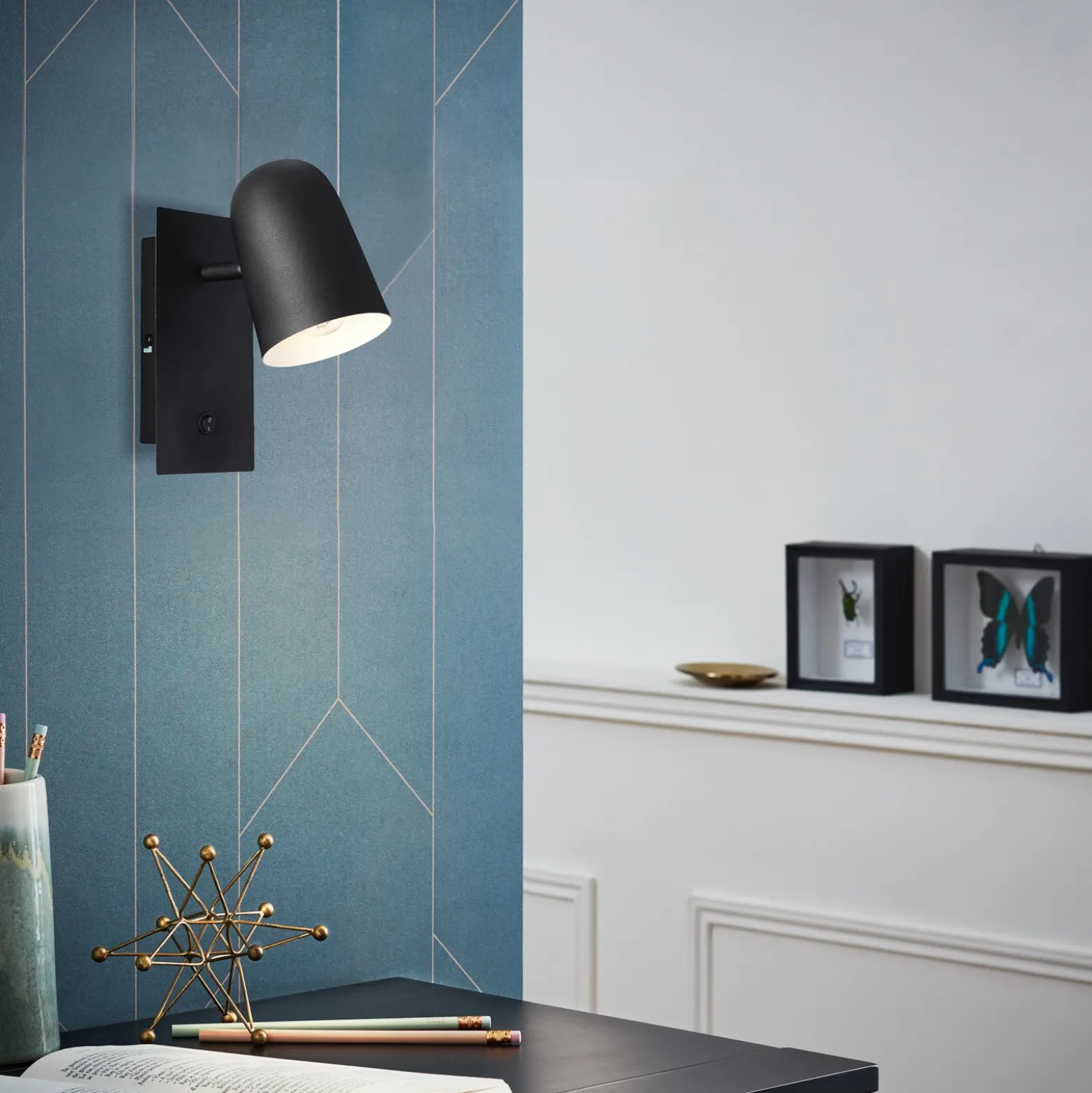 Foco de pared Ayr, negro mate, altura 20 cm, metal