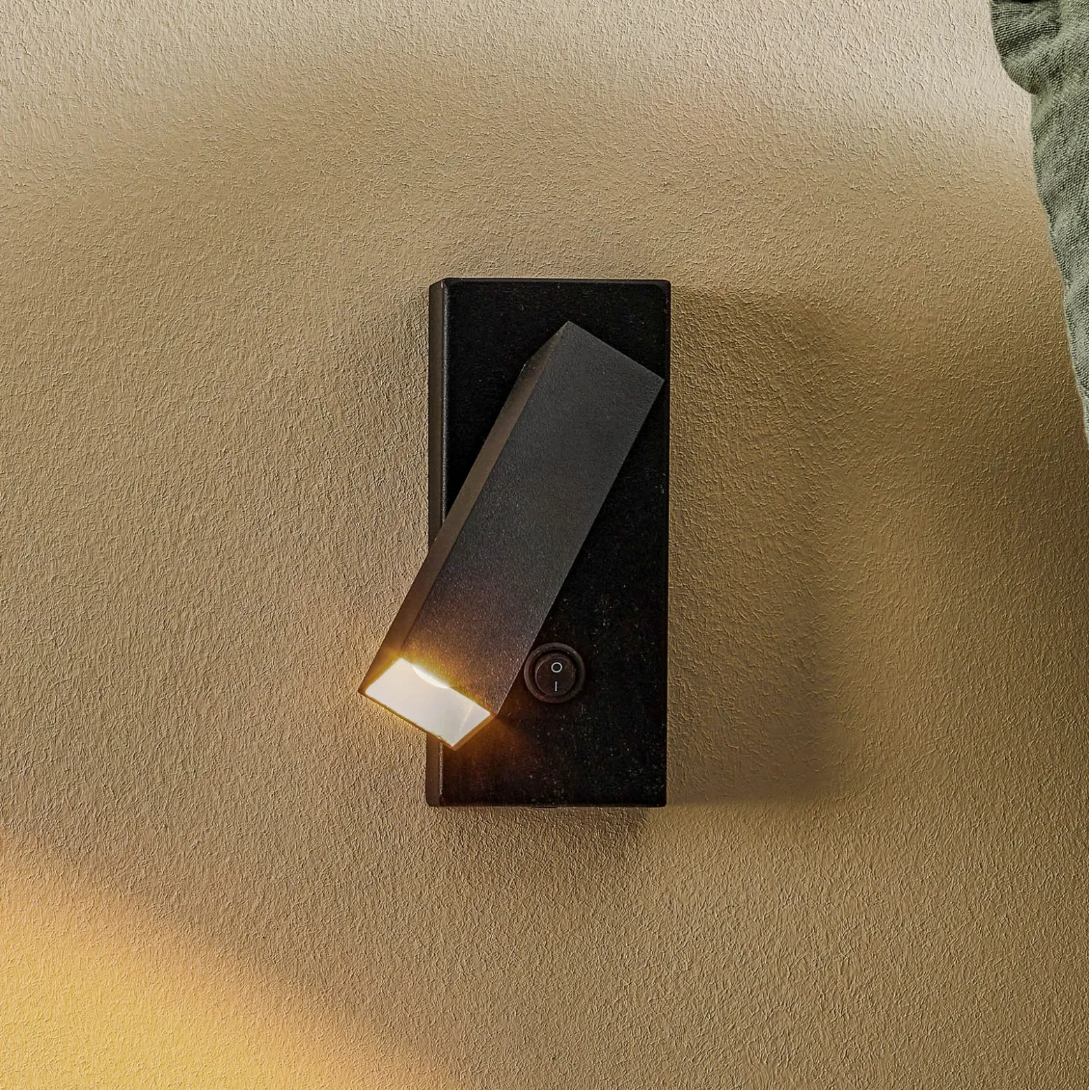 Foco de pared Rai, orientable, negro