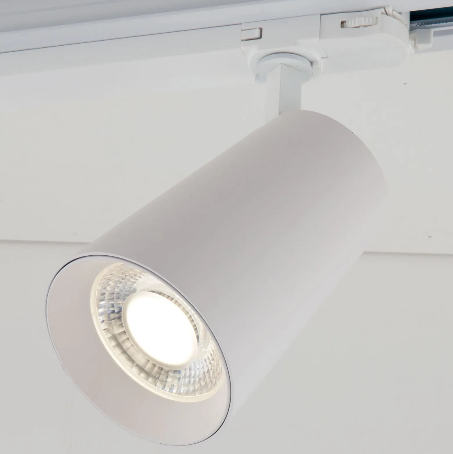 Foco de riel LED Kone 3.000K 24W blanco