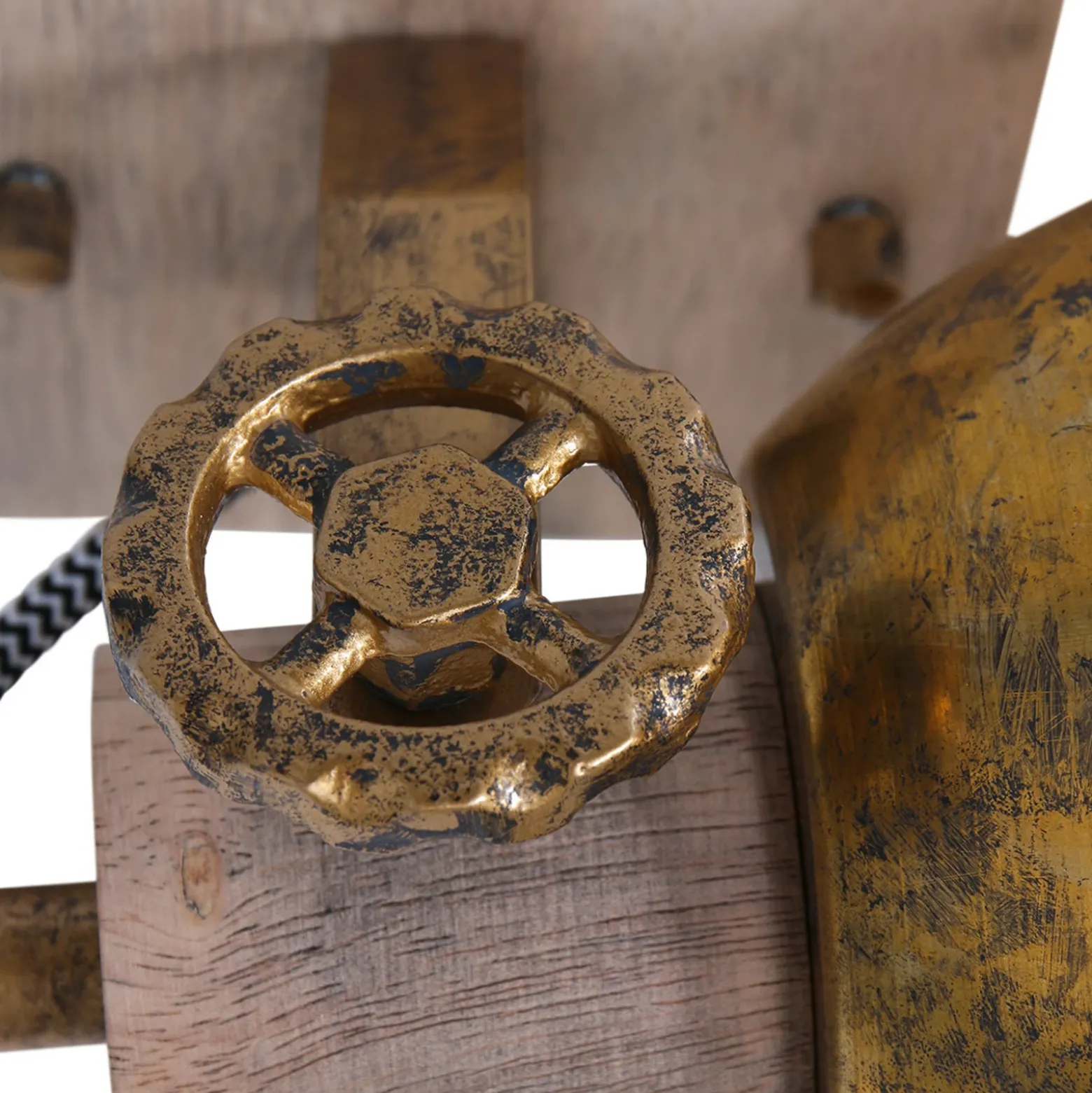 Foco de techo Gearwood, 1 luces bronce