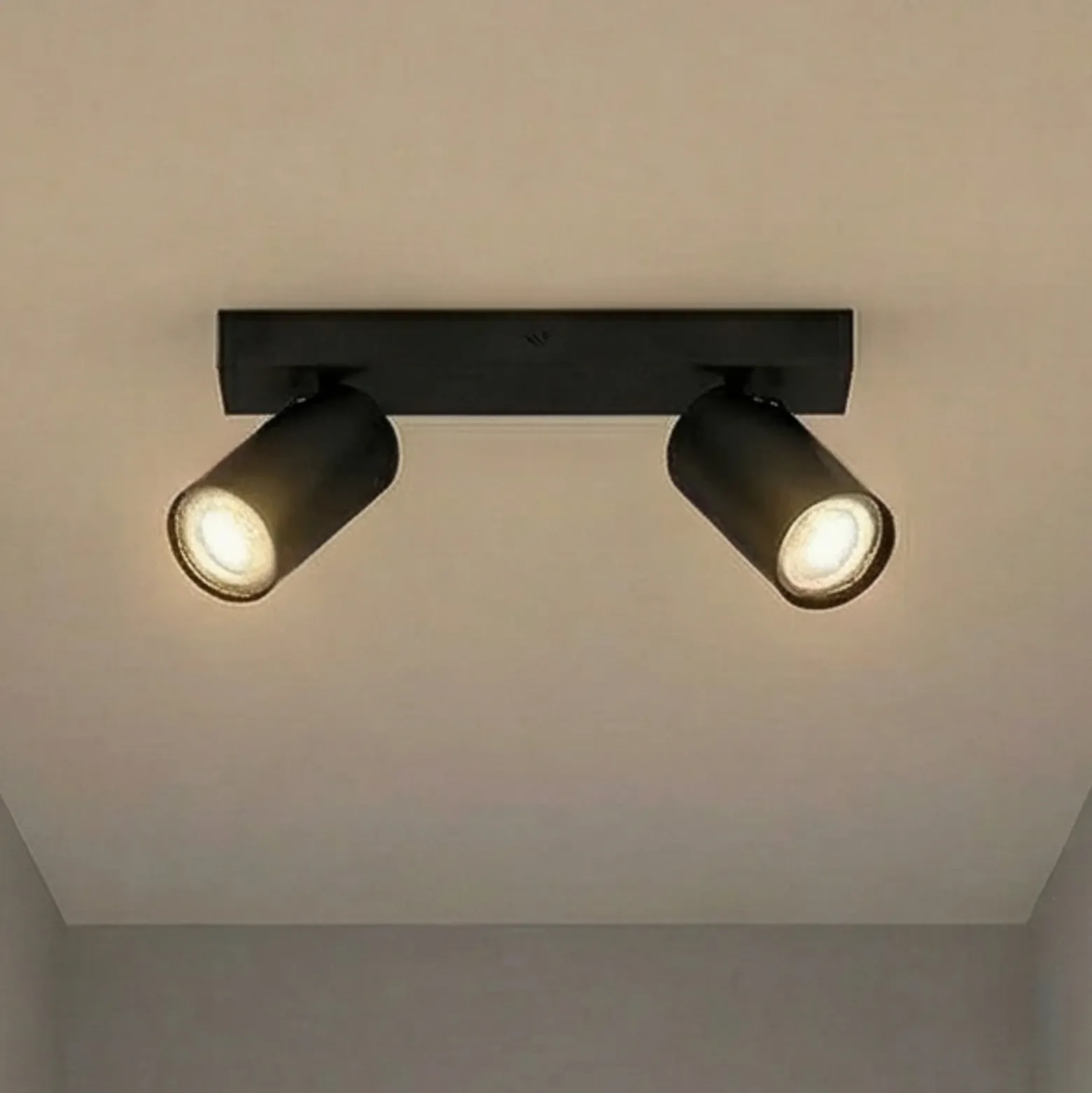 Foco de techo OCTAGON negro de OSRAM, 2 luces, GU10-LED 927 atenuable