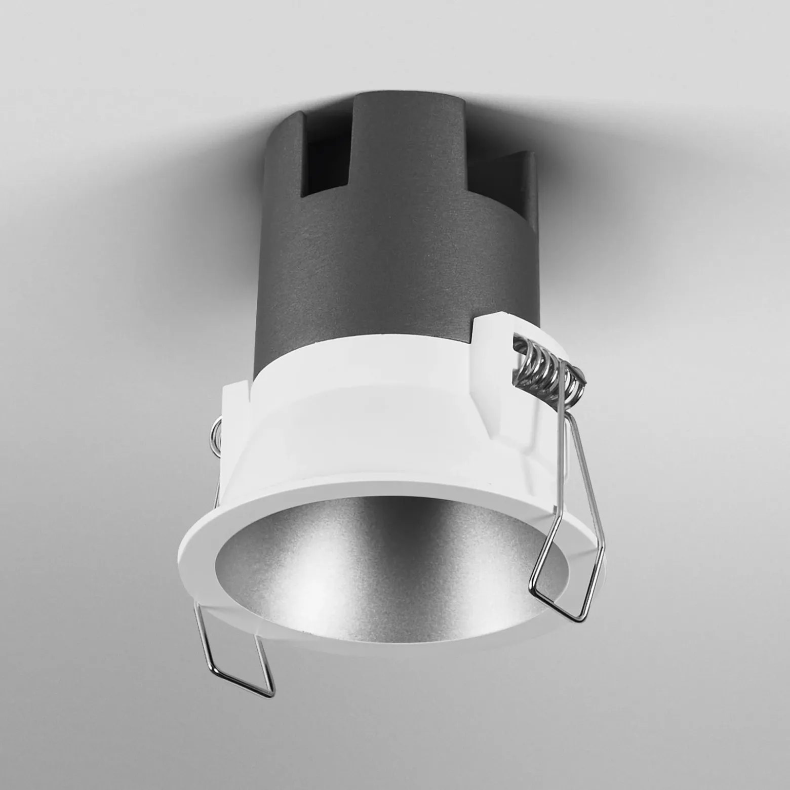 Foco empotrable LED TWIST de OSRAM, blanco/plateado, 830, Ø 7 cm, metal
