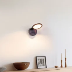 Foco LED Lindby Manel, negro, hierro, 18 cm de altura