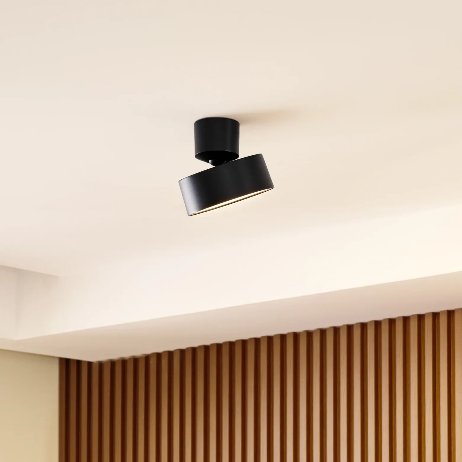 Foco LED Lindby Nivoria, Ø 14 cm, negro, orientable