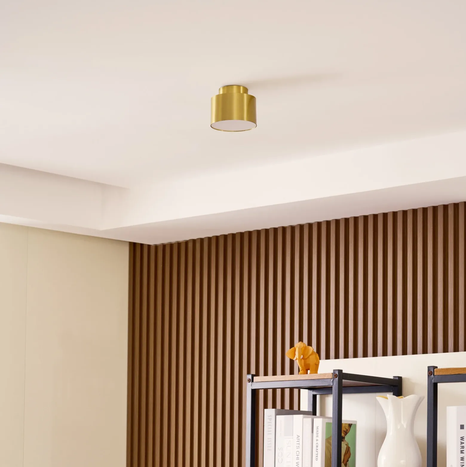 Foco LED Lindby Nivoria, 11 x 9 cm, dorado, metal