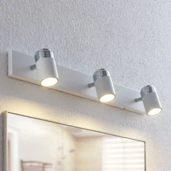 Foco Lindby Kardo, 3 luces, blanco, metal, IP44