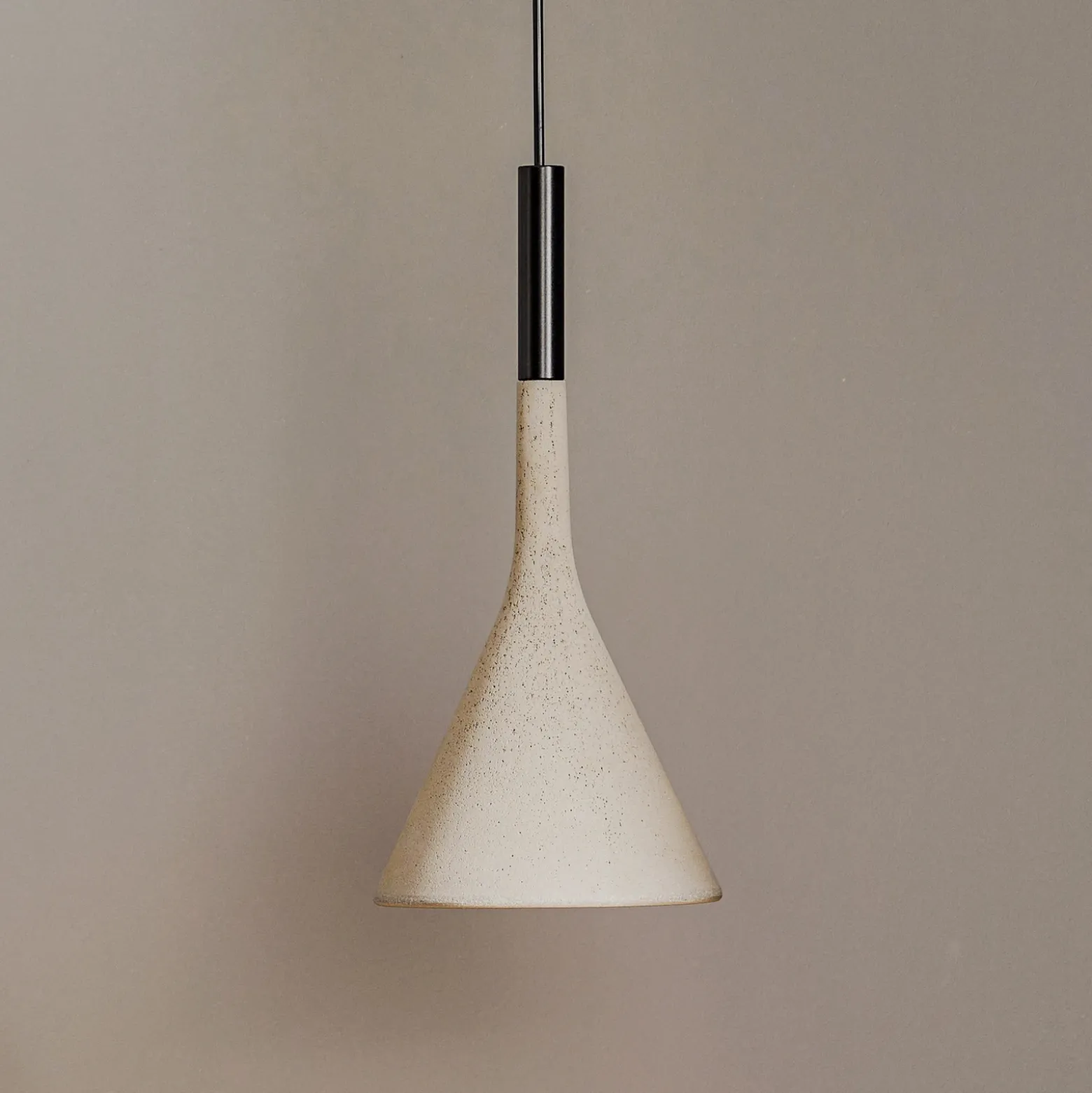 Foscarini Aplomb lámpara colgante de hormigón, gris