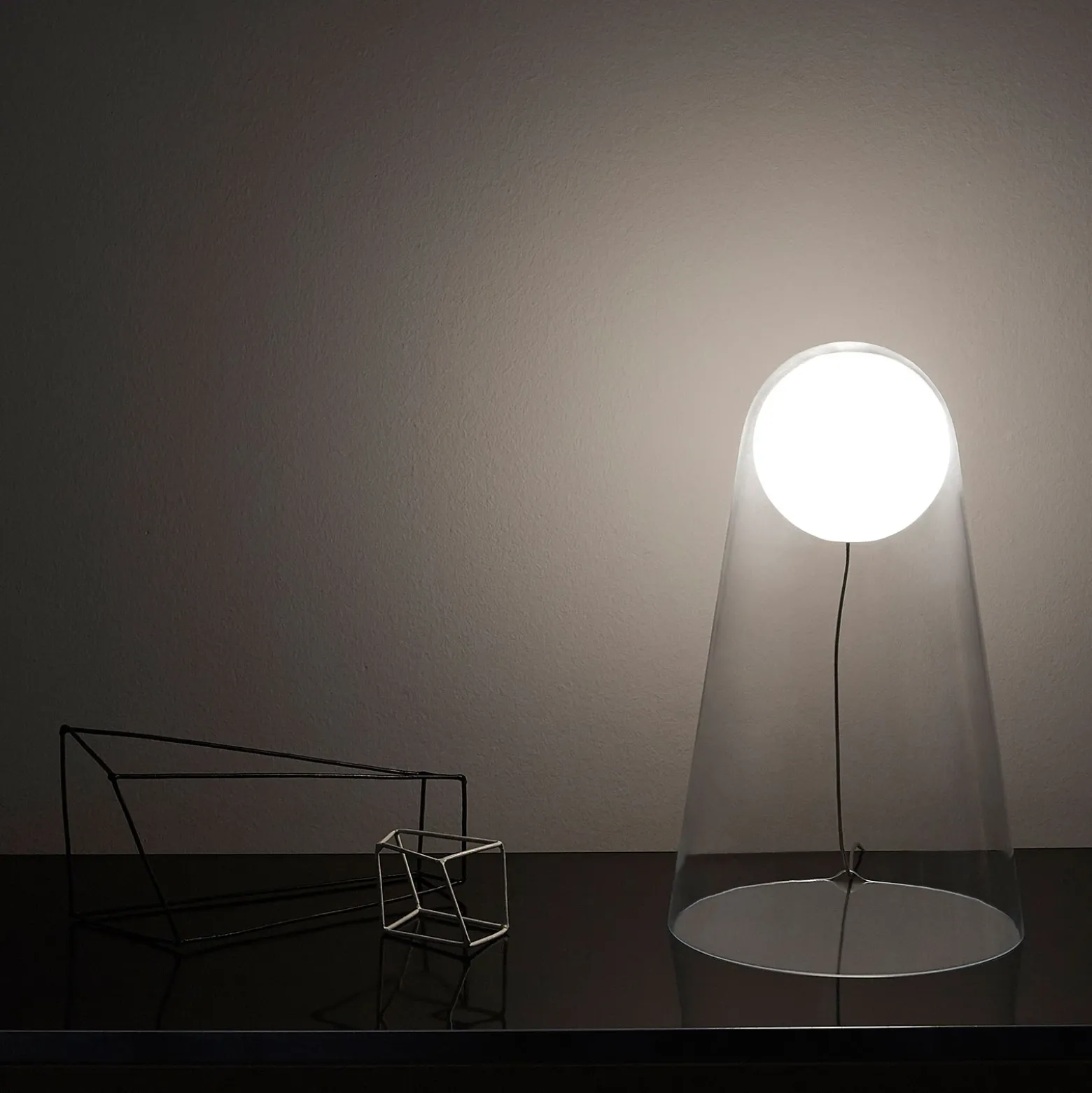 Foscarini Satellight lámpara de mesa de vidrio LED