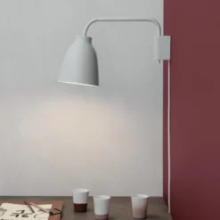 FRITZ HANSEN Aplique de pared Caravaggio, blanca