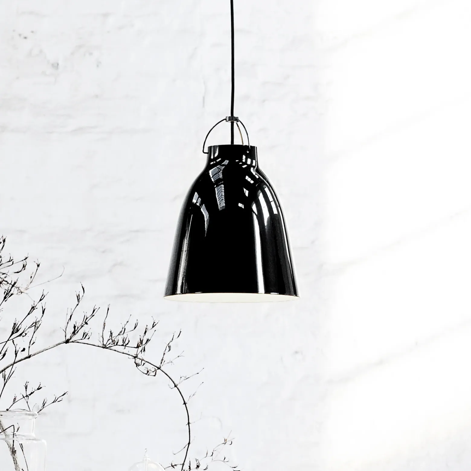 FRITZ HANSEN Caravaggio P2 Negro brillante/negro