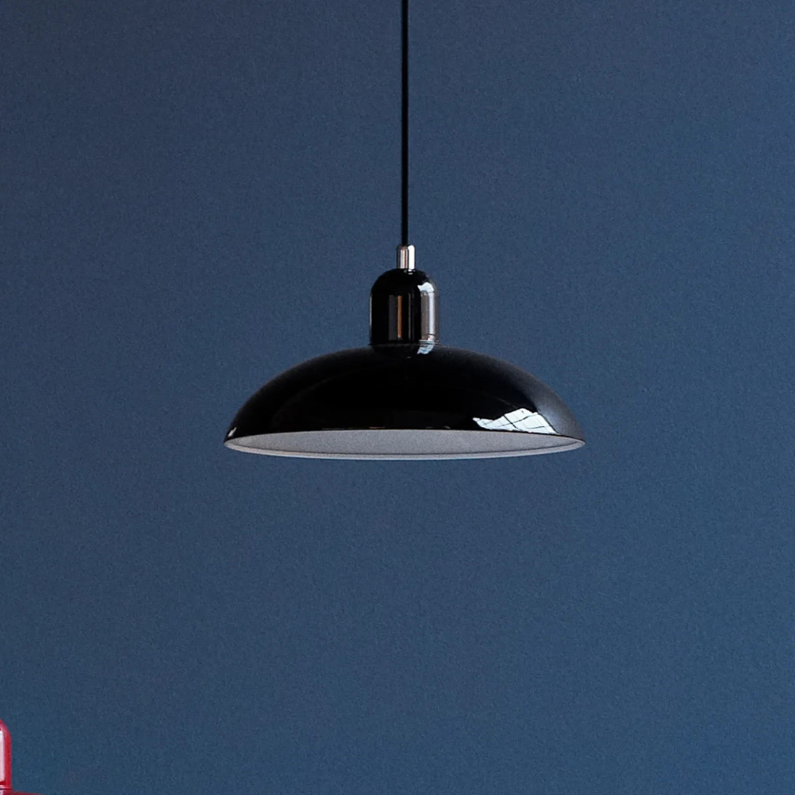 FRITZ HANSEN Kaiser Idell 6722-P Negro brillante