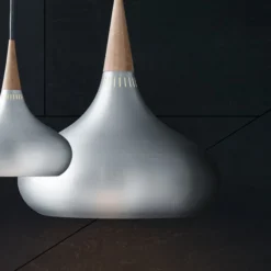 FRITZ HANSEN Orient P3 colgante aluminio/roble Ø 50 cm