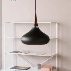 FRITZ HANSEN Orient P2 Lámpara colgante negro/rosa Ø 34 cm