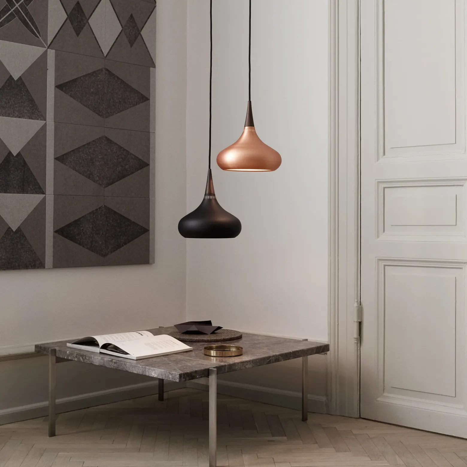 FRITZ HANSEN Orient P1 Lámpara colgante negro/rosa Ø 22,5