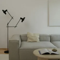 GRUPA Arigato lámpara de pie, 2 luces, negro