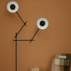 GRUPA Arigato lámpara de pie, 2 luces, negro