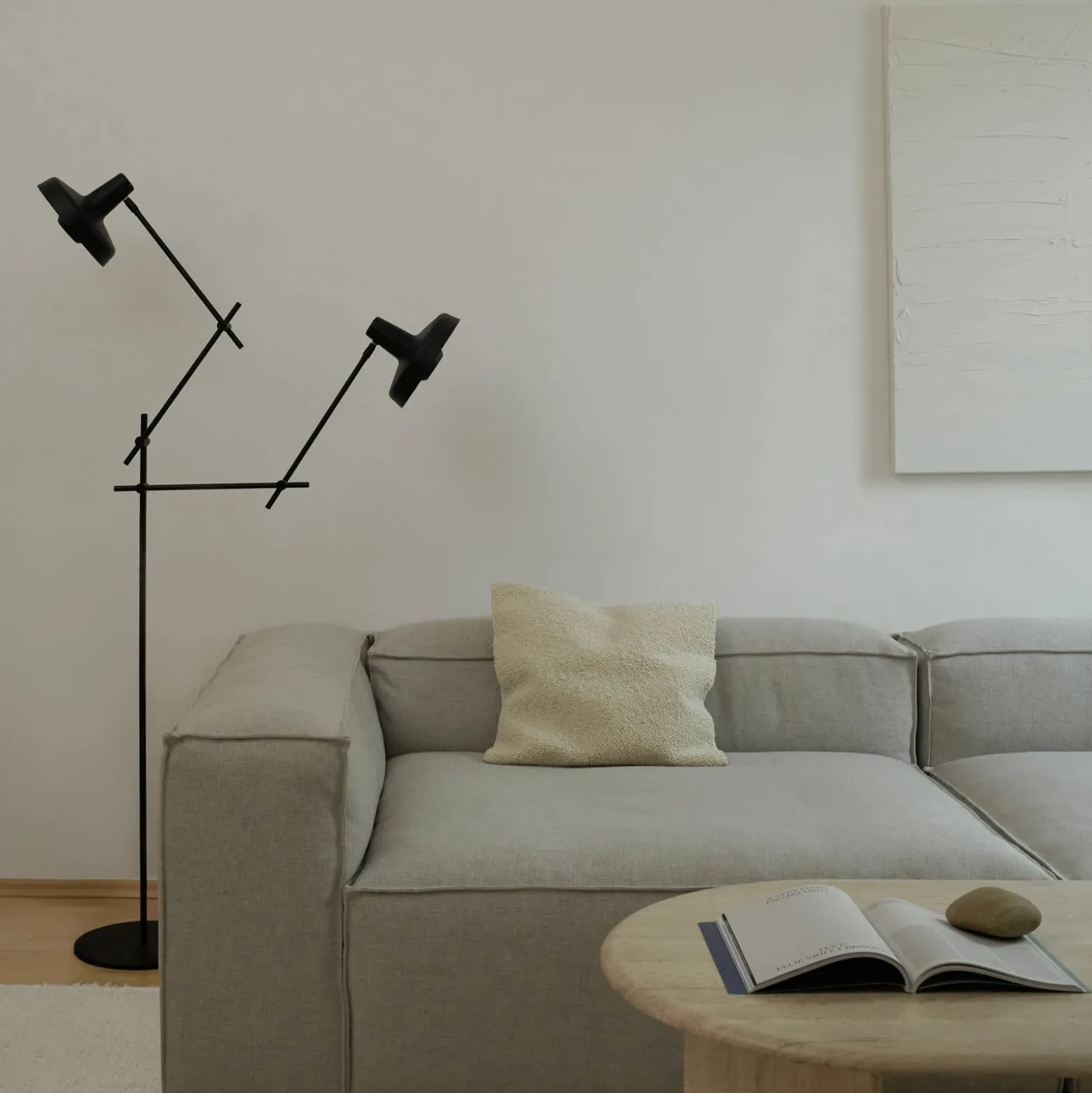 GRUPA Arigato lámpara de pie, 2 luces, negro
