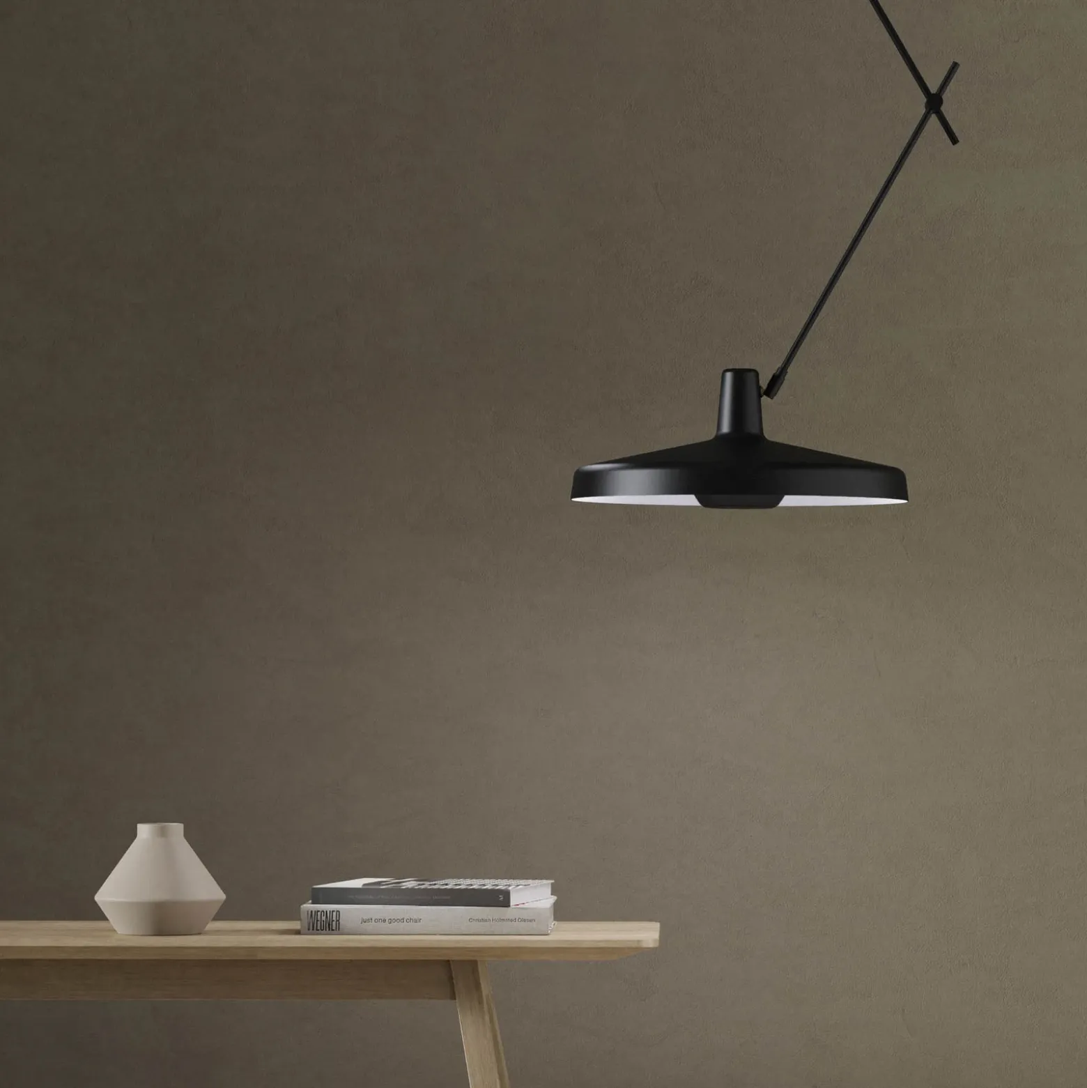 GRUPA Arigato techo 1 luz 140cm Ø45cm negro