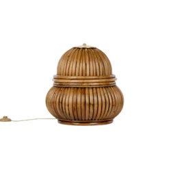 Gubi Lámpara de mesa Bohemia 72, ratán, altura 45 cm