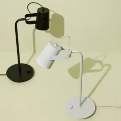 Hübsch Lámpara de mesa Ardent, gris claro, hierro, E14, altura 54 cm