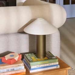 Hübsch Lámpara de mesa Orbit, verde oscuro, blanca, hierro, cristal