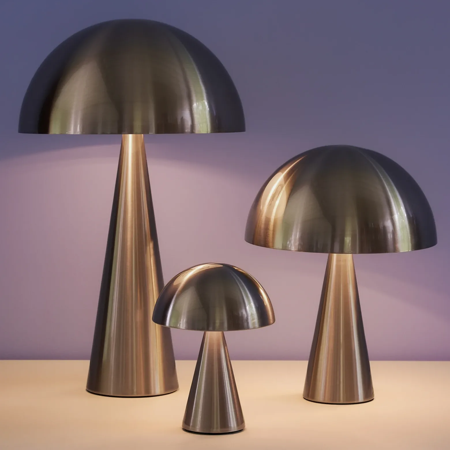 Hübsch Mush Mini lámpara de mesa, color níquel, hierro, E14