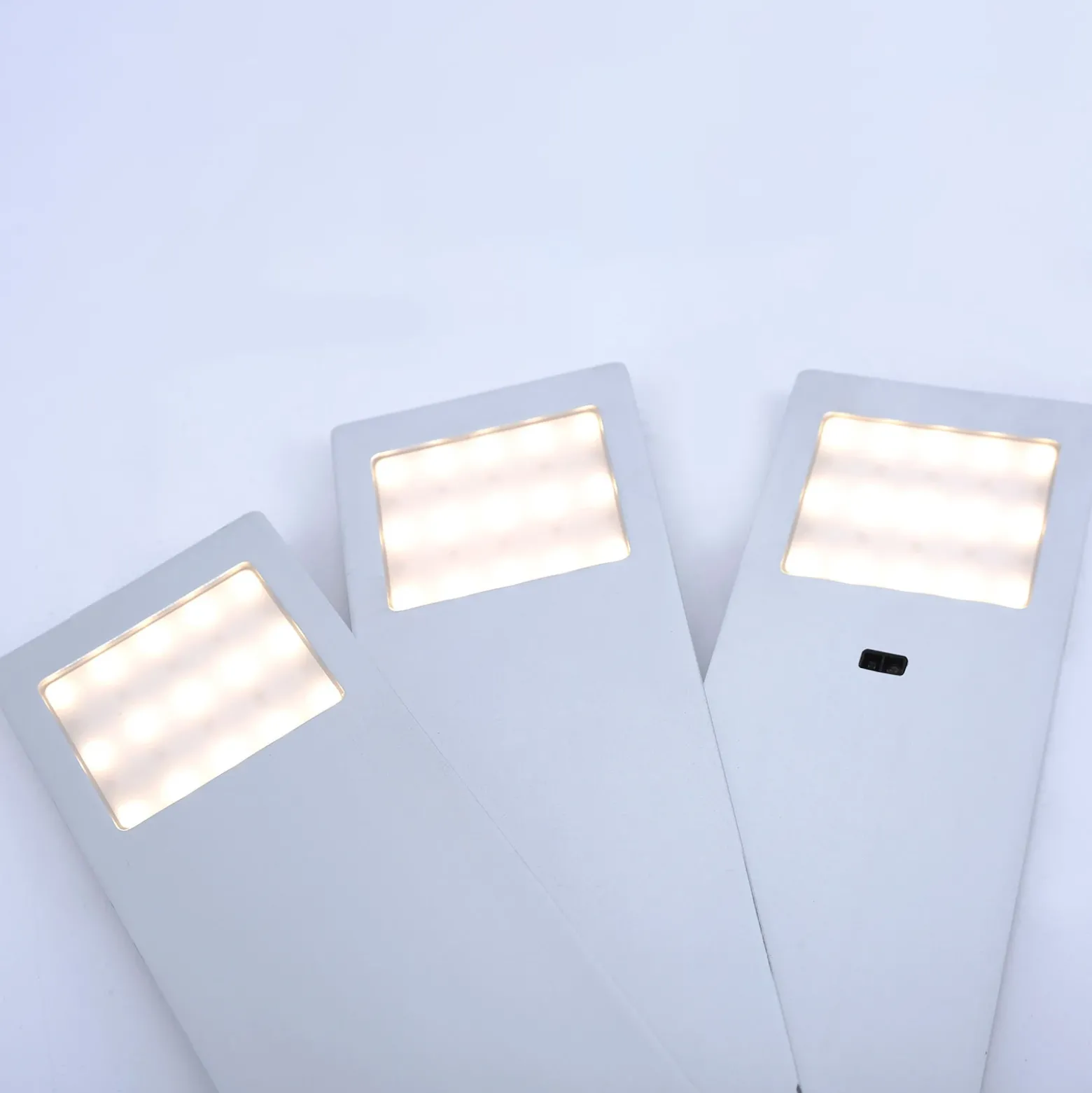 Helena lámpara de mueble LED, 19 x 7 cm, juego de 3, sensor, metal