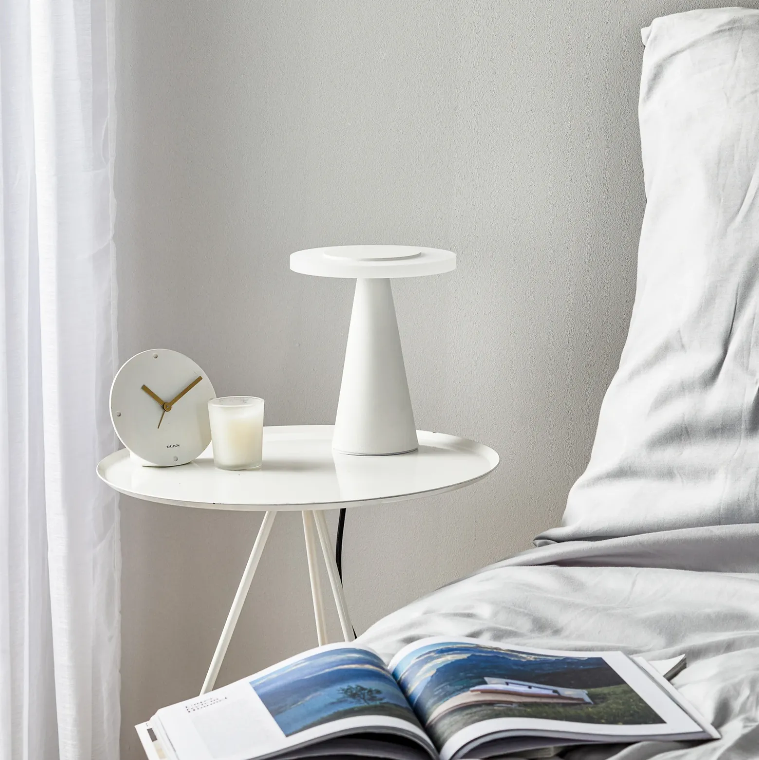 Helestra Bax lámpara de mesa, touchdimmer, blanco
