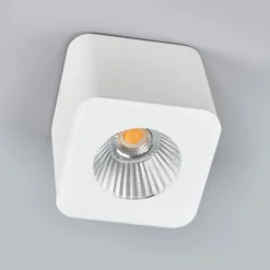 Helestra Oso foco de techo LED, angular, blanco