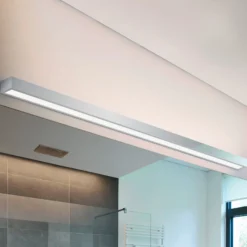 Helestra Theia lámpara de espejo LED cromado 120cm