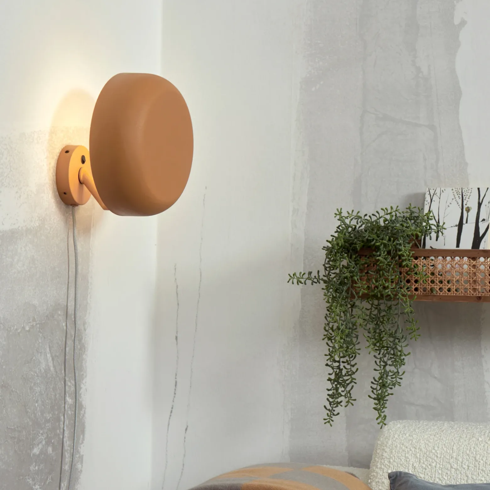 IT'S ABOUT ROMI Aplique de pared Porto, amarillo mostaza