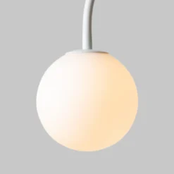 IT'S ABOUT ROMI lámpara arqueada Tivoli, blanca, altura 163 cm
